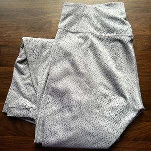 Patagonia Capilene Mid-weight Bottoms Size Small in Smokey Violet